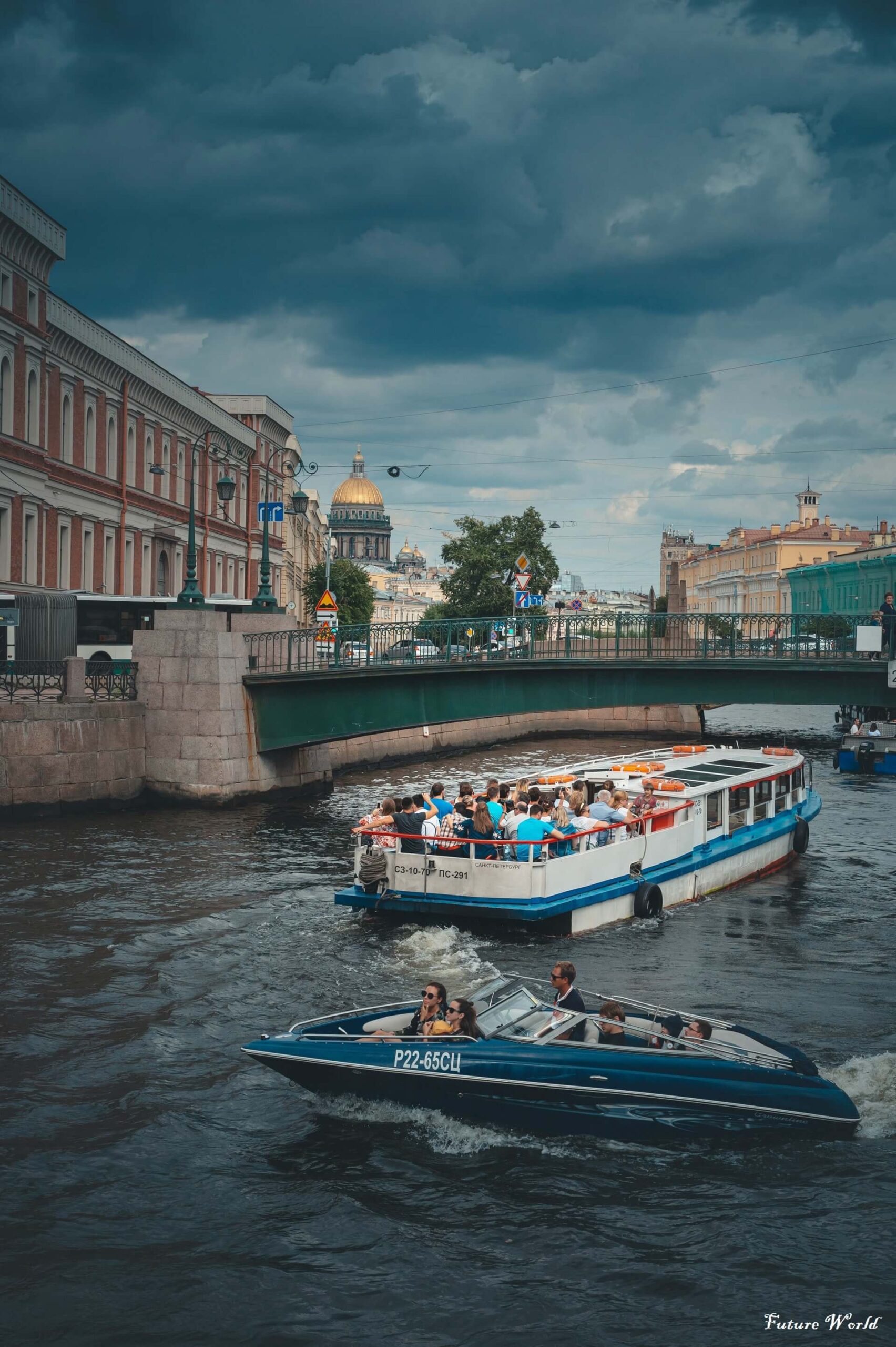 Best Vacation Spots In Channels in St. Petersburg