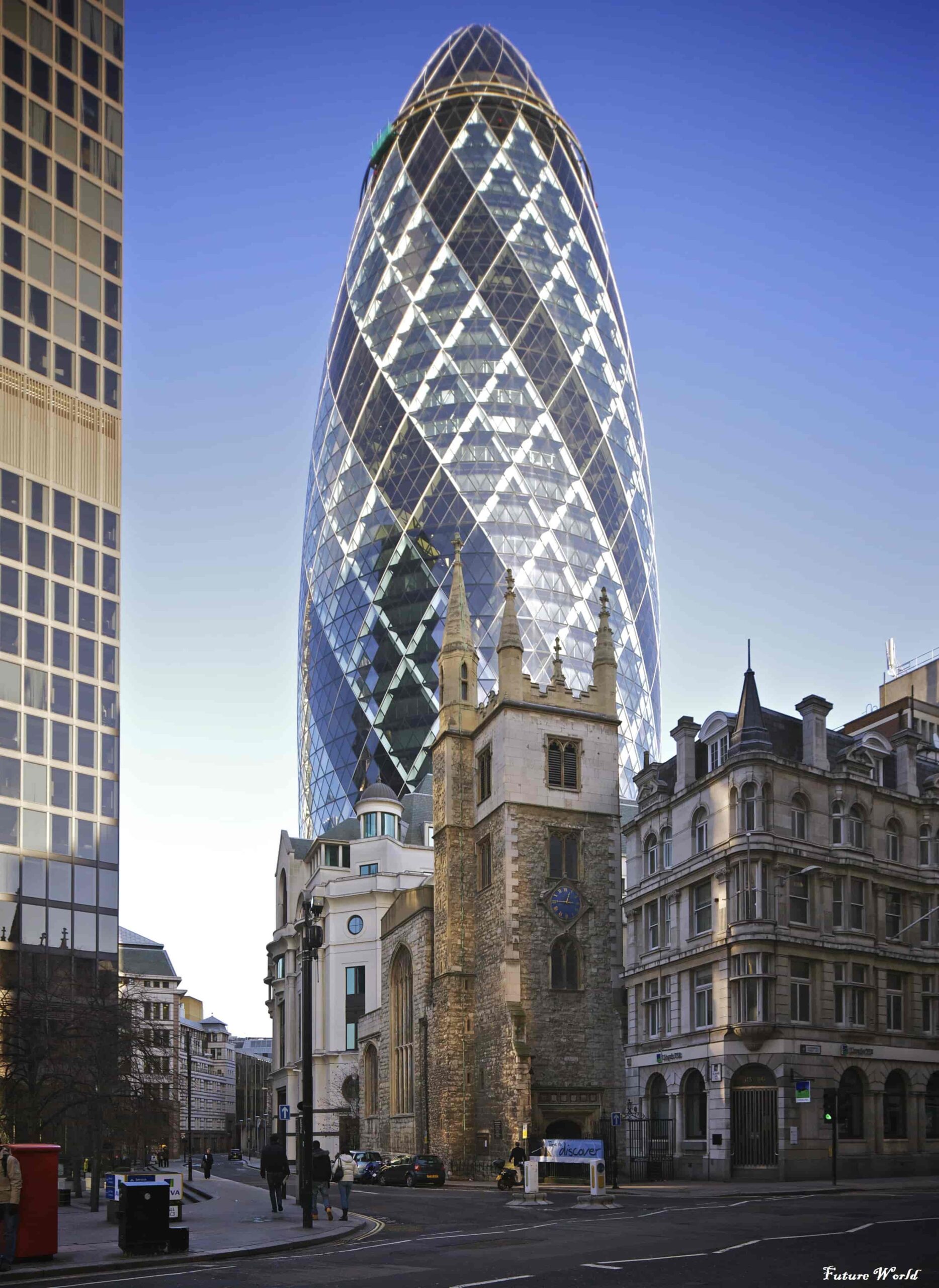 Best Places To Visit In London, Visit The Gherkin
